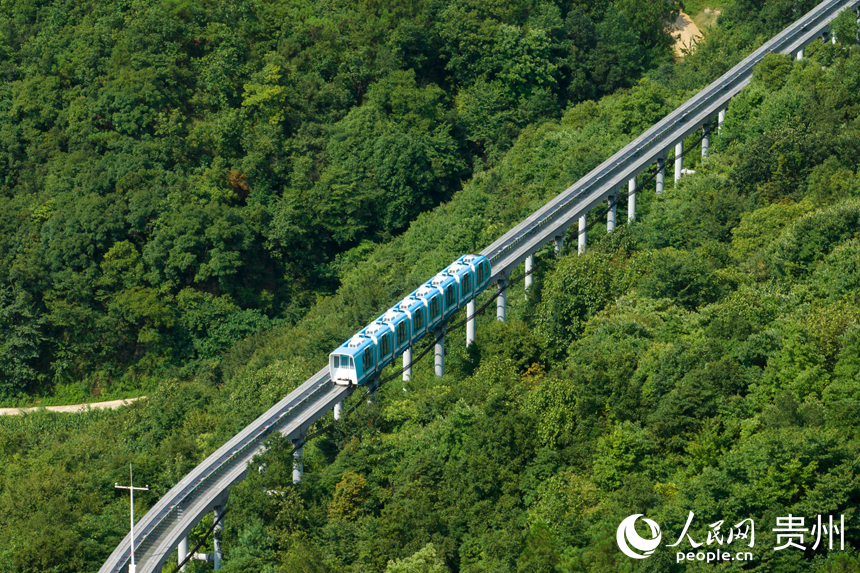 野玉海單軌小火車項目。人民網(wǎng)記者 涂敏攝