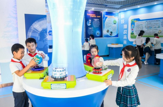 重慶高新區(qū)科學課堂。